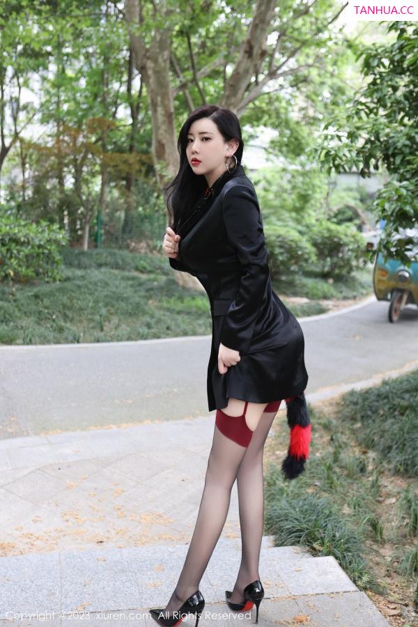 王格 王婉悠 [XiuRen]高清写真图 2023.06.20 No.6950 王婉悠Queen 丝袜美臀第3张图片